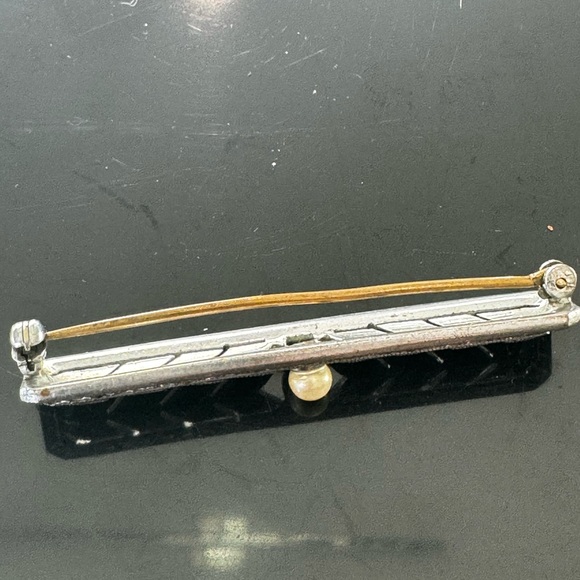 Vintage Art Deco Brooch Pin Czech rhodium plate rhinestone pearl - Picture 4 of 9